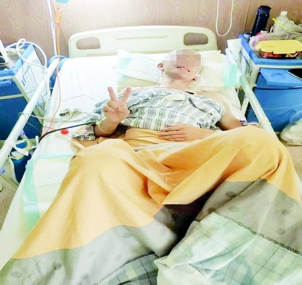 配资系统开发 从单杠跌落致17岁少年颅内血肿 及时手术后恢复肢体功能